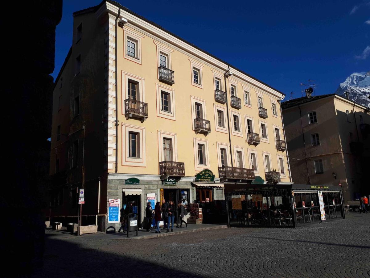 Apartamento Les Fleuves - Buthier Aosta Exterior foto